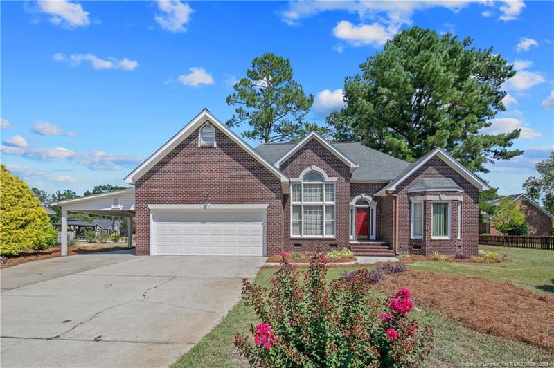 1231 Four Wood Dr, Fayetteville, NC 28312