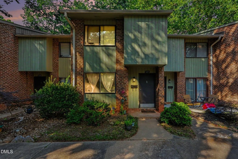 1231 Teakwood Pl, Raleigh, NC 27606