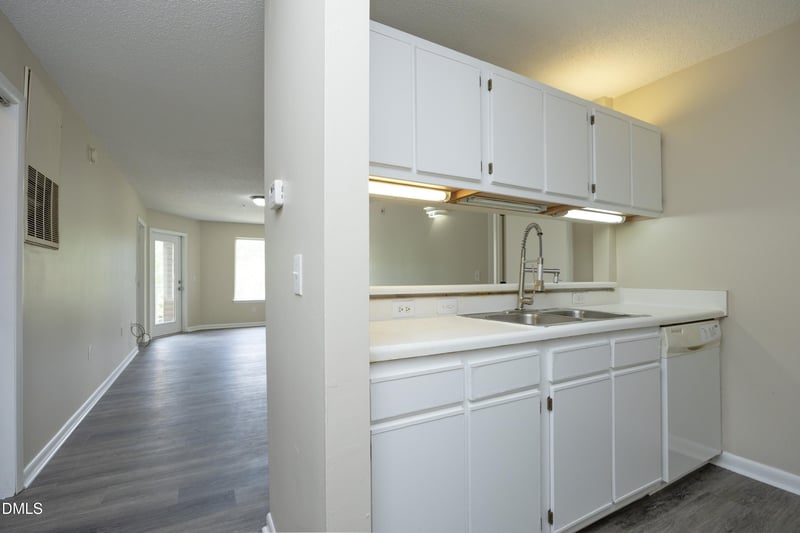 1231 University Ct #104, Raleigh, NC 27606