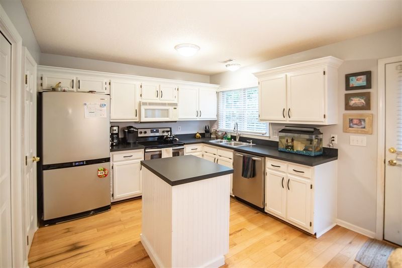 12312 Harcourt Dr, Raleigh, NC 27613