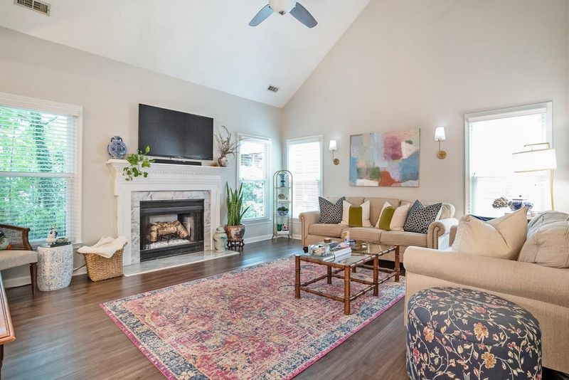 12317 Inglehurst Dr, Raleigh, NC 27613