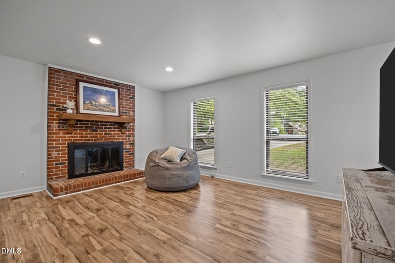 1232 Dunnet Ct, Cary, NC 27511