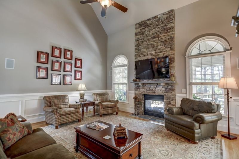 1232 Heritage Heights Ln, Wake Forest, NC 27587