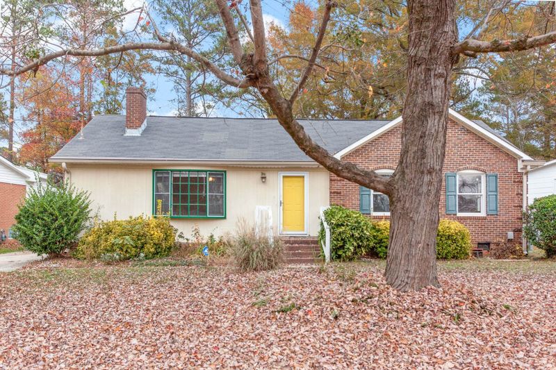 1233 Beverly Dr, Raleigh, NC 27610
