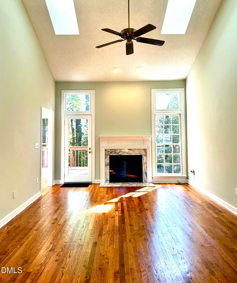 1233 Cranebridge Pl, Chapel Hill, NC 27517