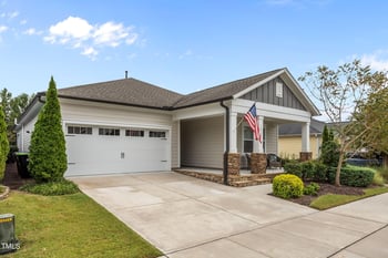 1233 Elk Falls Dr, Wendell, NC 27591