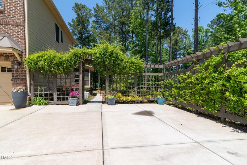1233 Keith Rd, Wake Forest, NC 27587