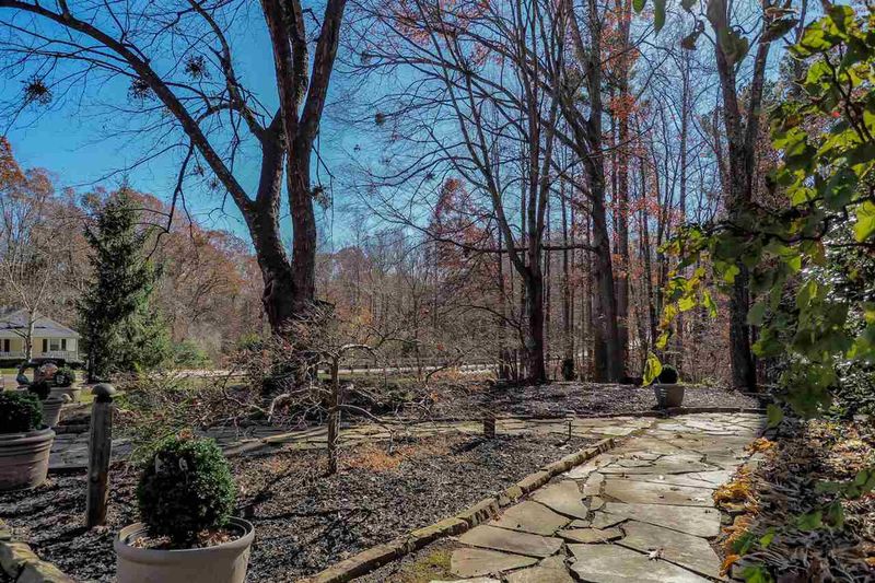 12345 Creedmoor Rd, Raleigh, NC 27614