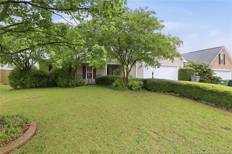 1235 Chimney Swift Dr, Fayetteville, NC 28306
