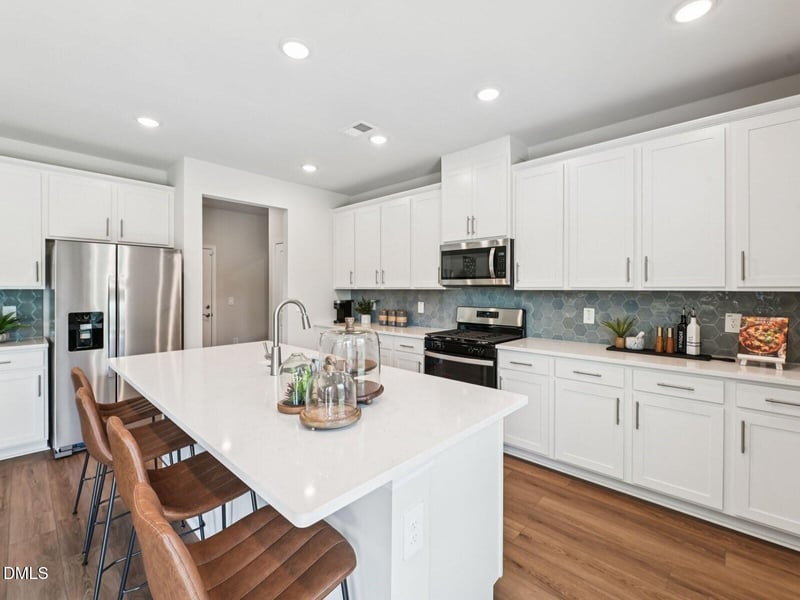 1235 Winding Spring Dr, Mebane, NC 27302