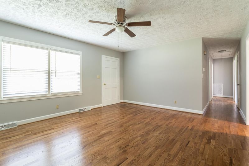1236 10th Ave, Roxboro, NC 27573