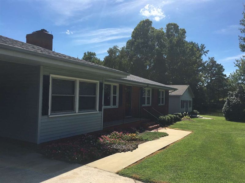 1236 Grissom Farm Rd, Garner, NC 27529