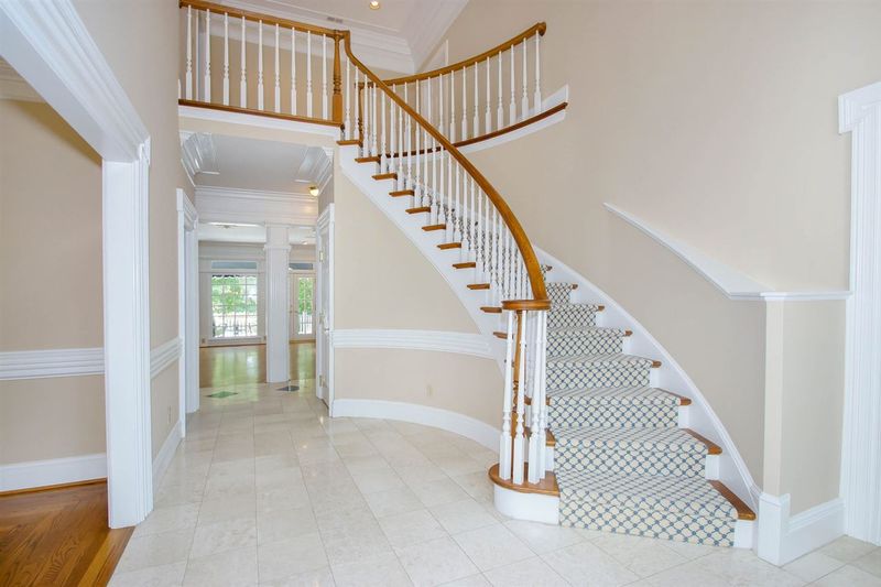 1236 Kings Grant Dr, Raleigh, NC 27614