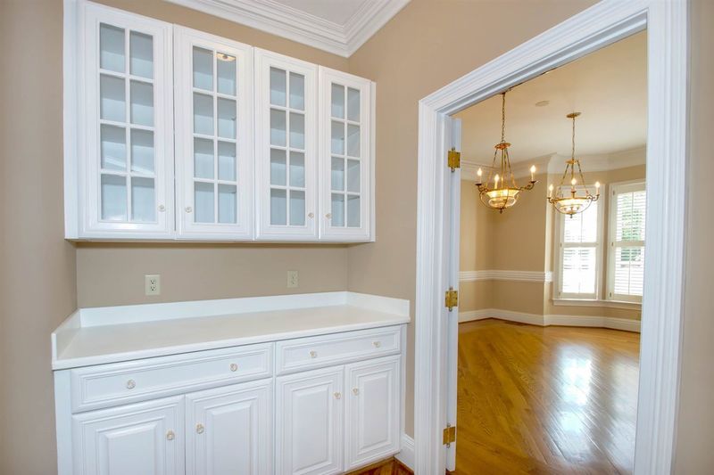 1236 Kings Grant Dr, Raleigh, NC 27614
