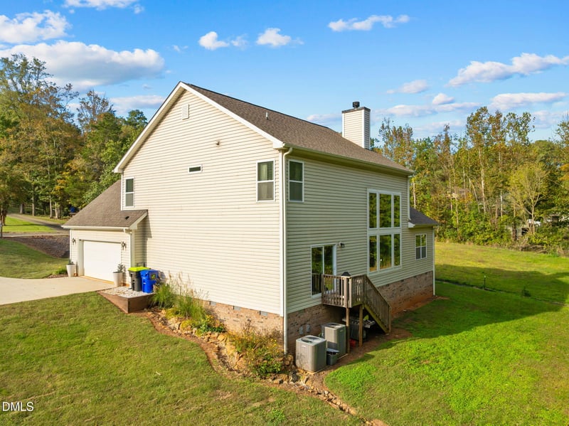 1237 Gemstone Ct, Graham, NC 27253