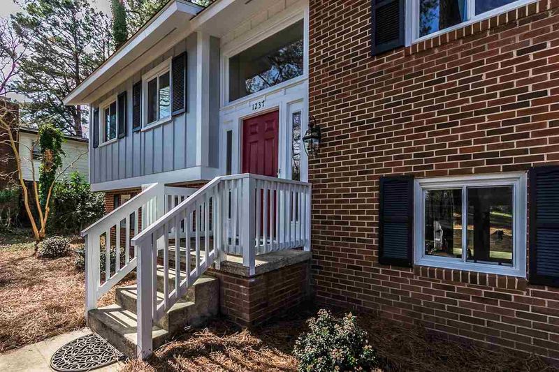 1237 Somerset Rd, Raleigh, NC 27610