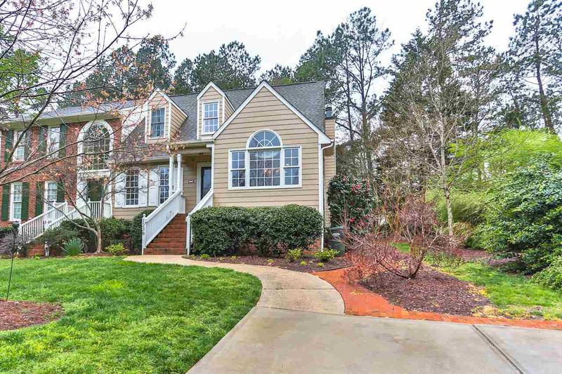 1238 Cranebridge Pl, Chapel Hill, NC 27517
