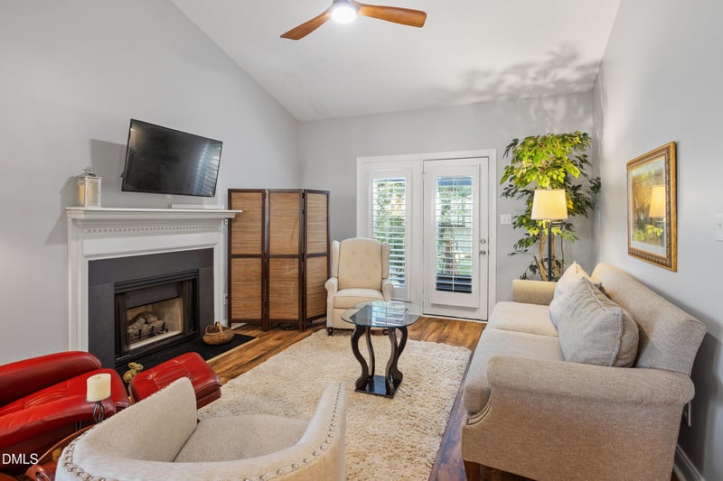 1238 Shadowbark Ct, Raleigh, NC 27603