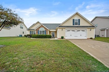 1238 Snowy Egret Dr, Fayetteville, NC 28306