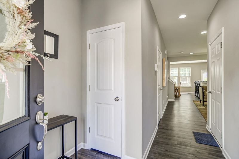 1239 Garden Stone Dr, Raleigh, NC 27610