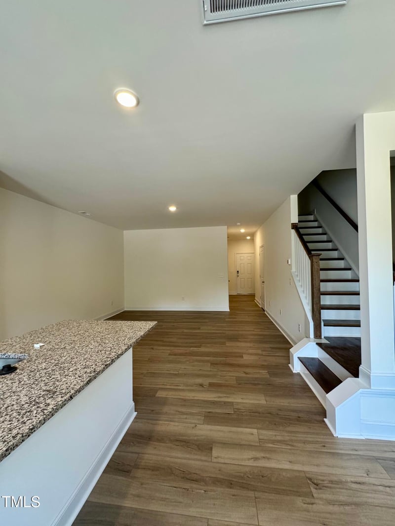 1239 Hammond Dr, Mebane, NC 27302