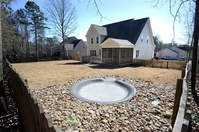 124 Ainsley Ct, Clayton, NC 27527