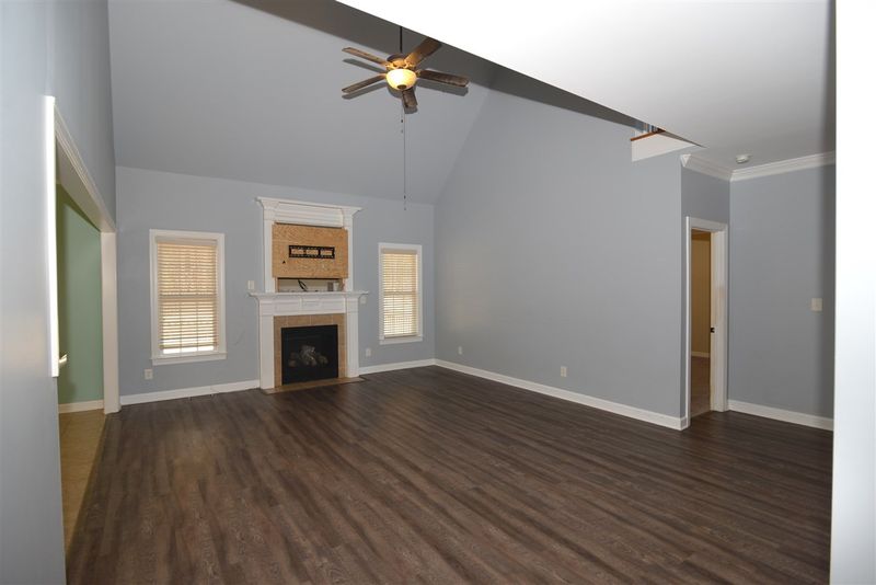 124 Ainsley Ct, Clayton, NC 27527