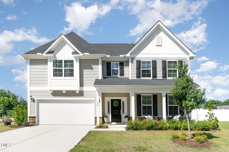 124 Airlie Place Ln, Willow Springs, NC 27592