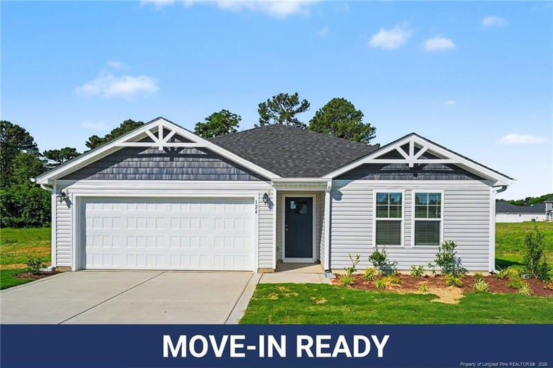 124 Baxley Dr, Dunn, NC 28334