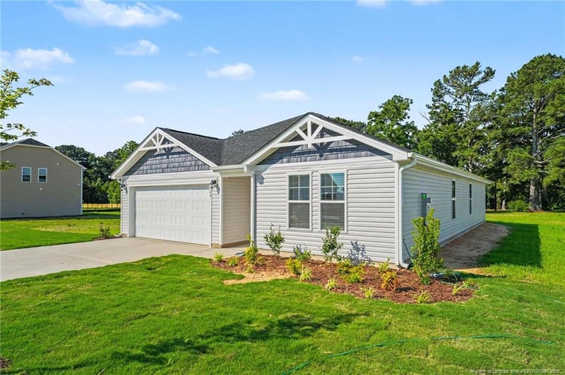124 Baxley Dr, Dunn, NC 28334