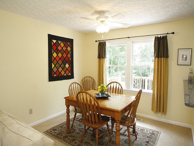 124 Benedum Pl, Cary, NC 27518