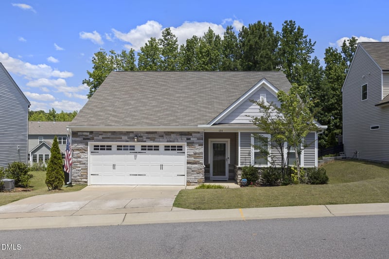 124 Cecina Ct, Clayton, NC 27527