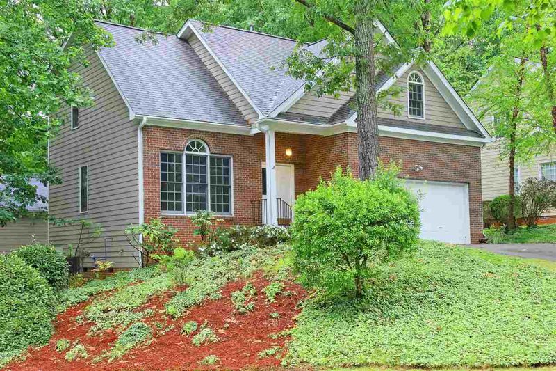 124 Chimney Rise Dr, Cary, NC 27511