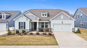 124 Clapper Ln, Holly Springs, NC 27540