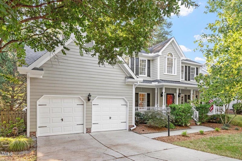124 Covington Square Dr, Cary, NC 27513