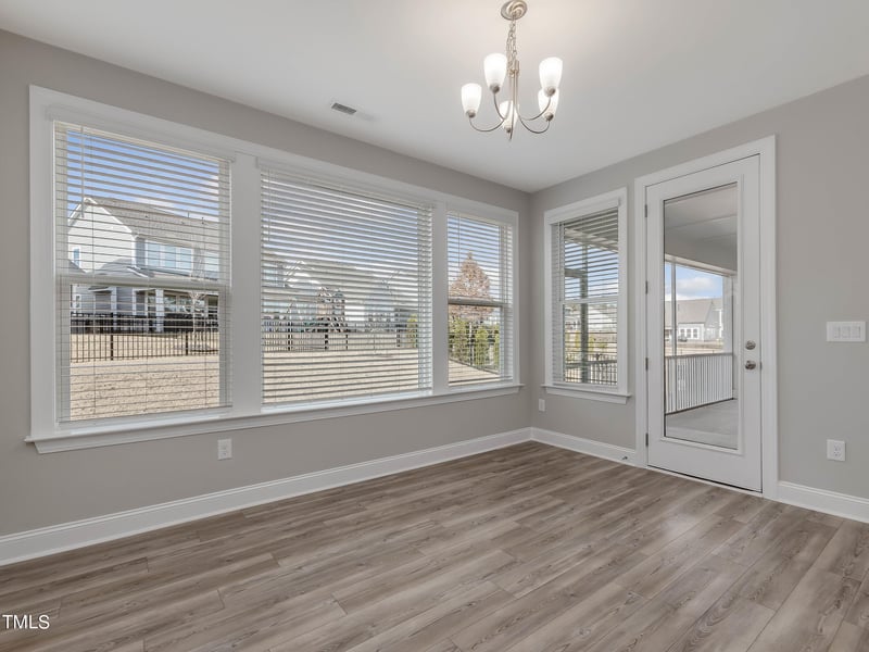 124 Crested Coral Dr, Holly Springs, NC 27540