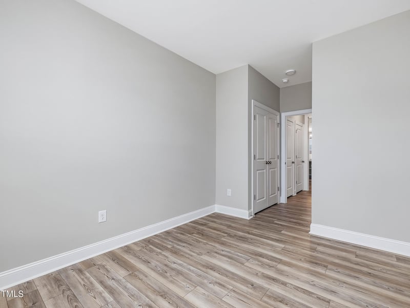 124 Crested Coral Dr, Holly Springs, NC 27540