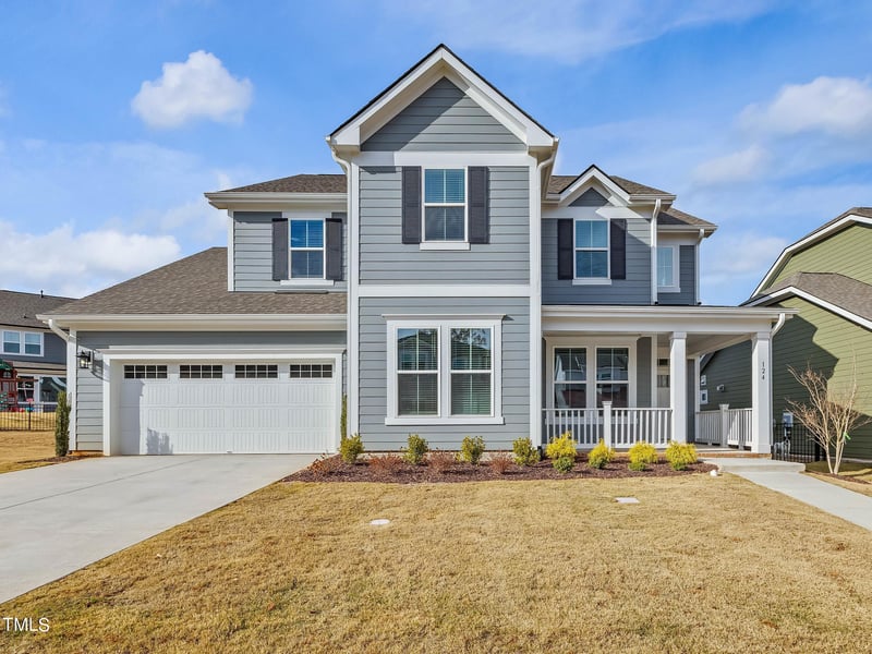 124 Crested Coral Dr, Holly Springs, NC 27540