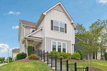 124 Daisy Grove Ln, Holly Springs, NC 27540