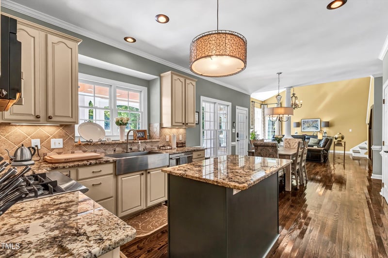 124 Dallavia Ct, Morrisville, NC 27560