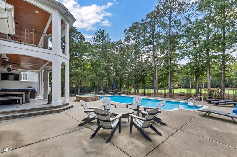 124 Dallavia Ct, Morrisville, NC 27560