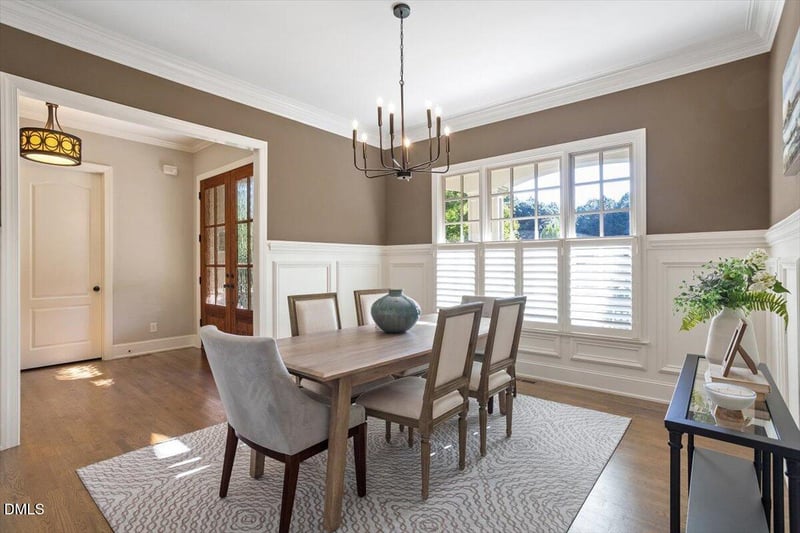124 Dartmoor Ln, Raleigh, NC 27614