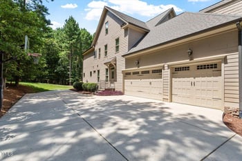 124 Dartmoor Ln, Raleigh, NC 27614