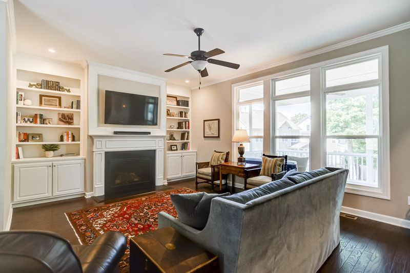124 Dawning Creek Dr, Apex, NC 27539