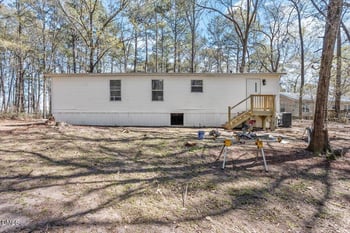 124 Decoy Dr, Pikeville, NC 27863