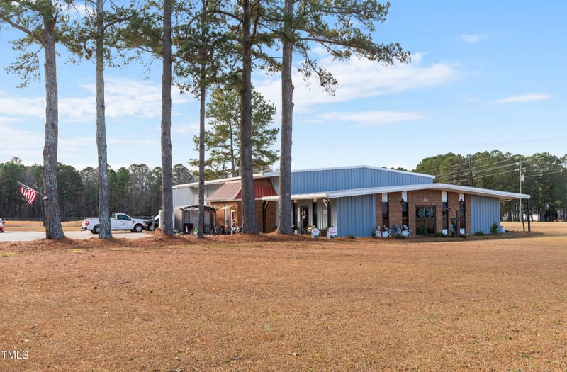 124 Don Ron Rd, Erwin, NC 28339