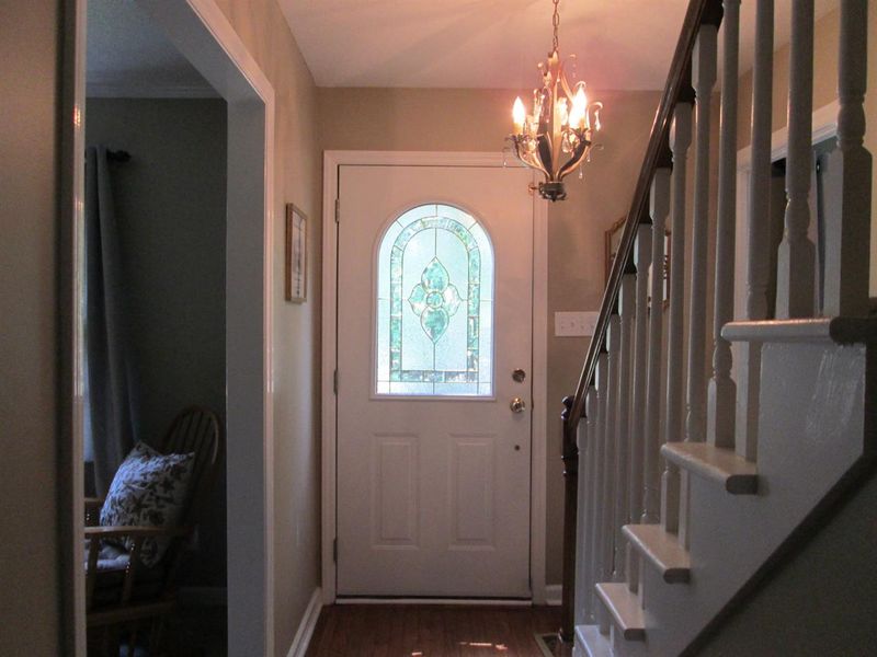 124 Fairntosh Pl, Durham, NC 27712