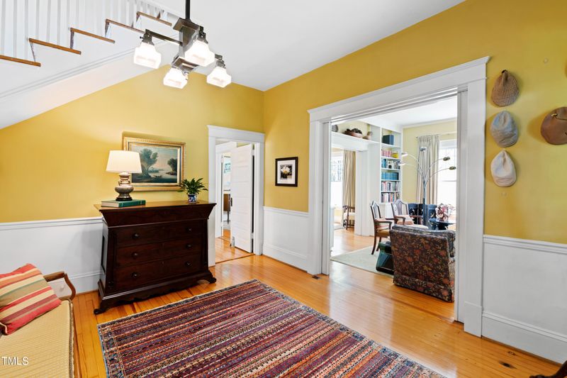 124 Forest Rd, Raleigh, NC 27605