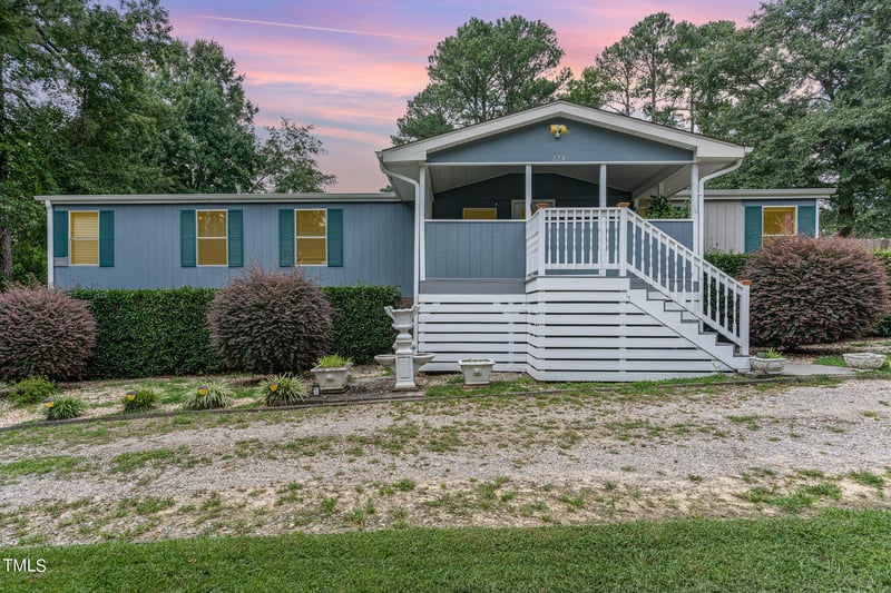 124 Glenn St, Clayton, NC 27520