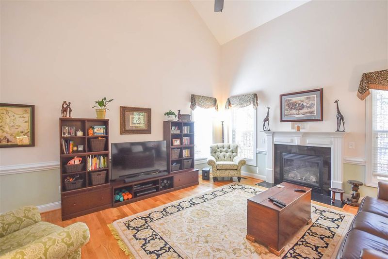 124 Harborview Dr, Sanford, NC 27332